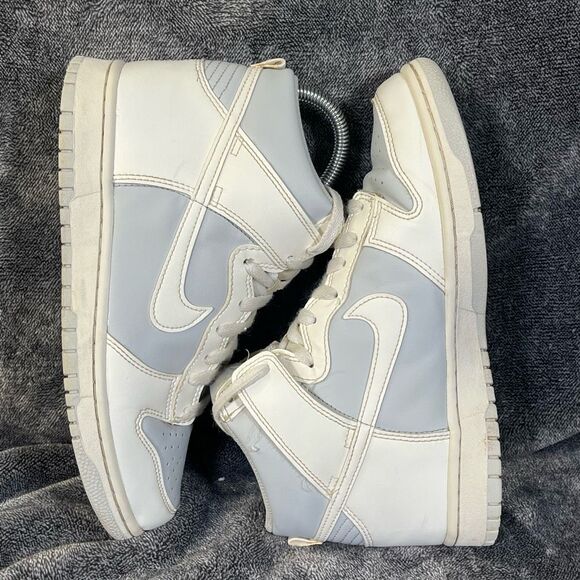 Nike Dunk High Football Grey Women’s 8.5 / Youth 7Y - Picture 1 of 7
